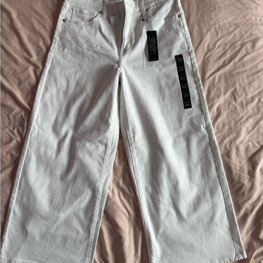 Banana Republic White Wide-Leg Cropped Jeans - Picture 4 of 10